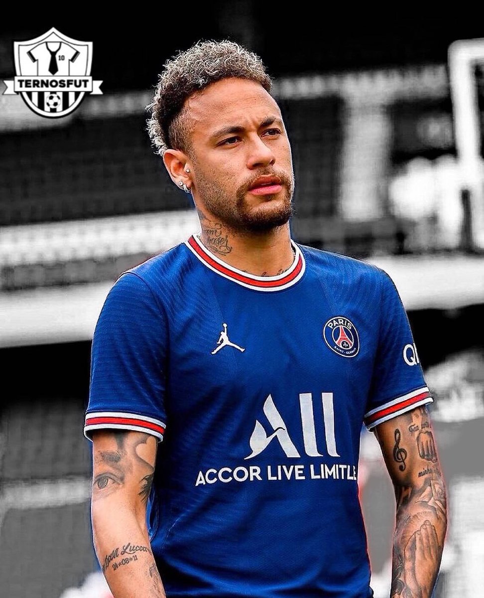 ternosfut's tweet photo. PSG Home 21/22 

💰R$ 129,99
🇧🇷 Frete gratis para todo o Brasil
👕Tamanhos P, M, G, GG
🚚 Enviamos código de rastreio

⚠️ Compras pelo direct ou whatsapp no link azul da bio. https://t.co/SKQZgIykep