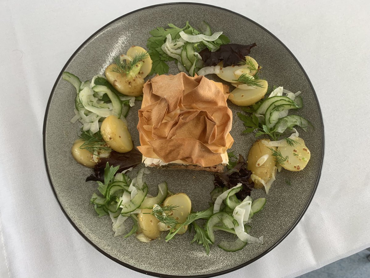 DeborahPrigg's tweet photo. @westfieldacad Food Prep &amp; Nutrition students are excited to be using amazing wild Alaskan salmon! @AlaskaSeafoodUK #fisheroes @FoodTCentre https://t.co/rPVeE6w1zC