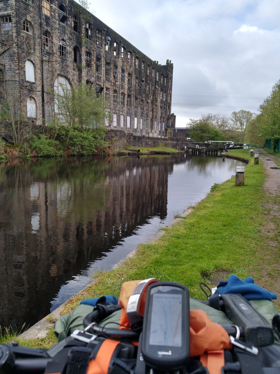 routesontracks's tweet photo. Day 3 wrapped! In #Buxton but getting here involved #canals #penninebridleway #route68 with a visit to #stalybridgetap and 3 hours of bone drenching rain #mtb #bikepacking #cycling https://t.co/qO0qepGG4f