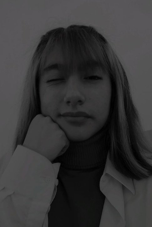 DenisAdri2's tweet photo. No sé guiñar el ojo 50 fotos y está es la que más se parece xdxd
#StaySelcaDay #StrayKids #SSD https://t.co/ppFL0xNBGu