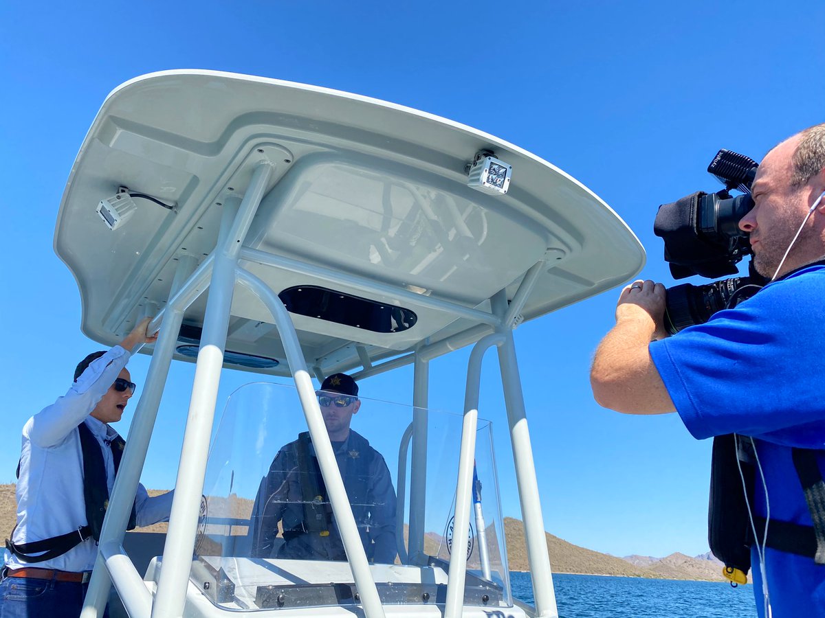 azgfd's tweet image. Thanks to @12News @FOX10Phoenix     &amp;amp; @TelemundoAZ who joined us at Lake Pleasant today for #SafeBoatingWeek ⚓️ Always boat smart, safe, sober and wear your life jacket! 🚤 #WearIt