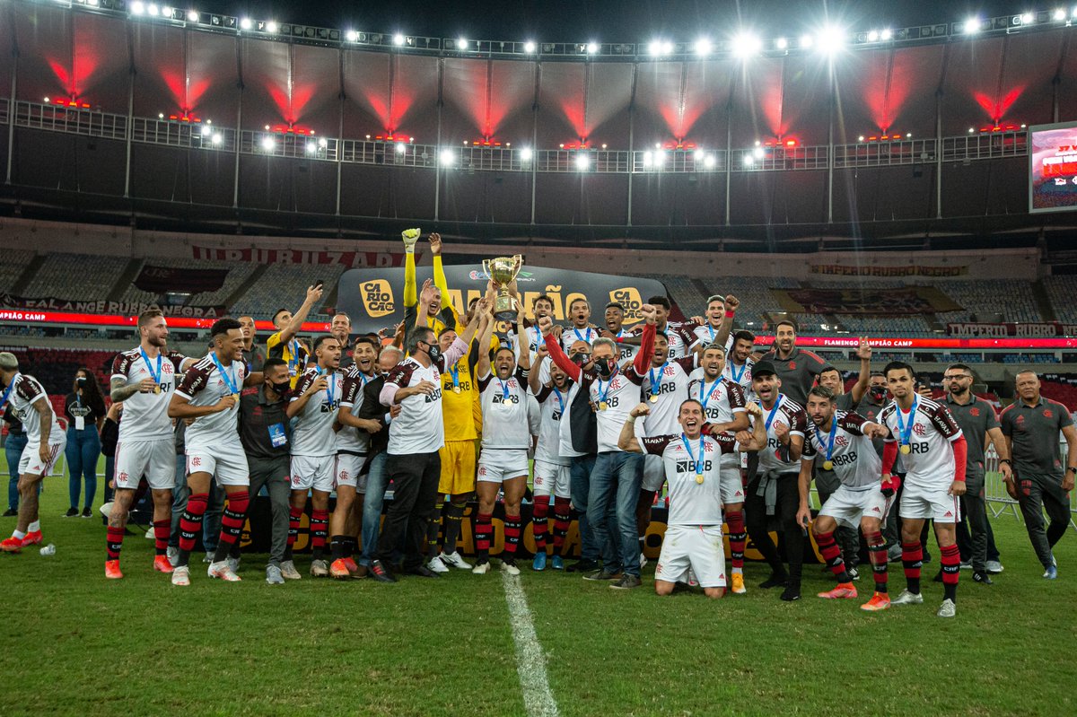 SportsCenterBR's tweet image. RT EXCLUSIVO PRA QUEM LEVANTOU TAÇA NO FIM DE SEMANA!

Segue o 🧶 com alguns campeões estaduais: 

Rio de Janeiro - @Flamengo 
São Paulo - @SaoPauloFC 
Minas Gerais - @Atletico 
Rio Grande do Sul - @Gremio