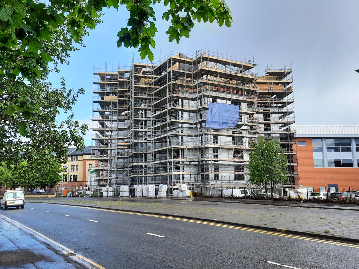 pagepark's tweet photo. Fantastic progress at our North Gate residential development in the Gorbals for @NewGorbalsHA The distinct marker forming the gateway to the Gorbals is now visible on approach, and there is some fantastic views across the city from the upper levels #housing #glasgow #gorbals https://t.co/DMisTxG2he