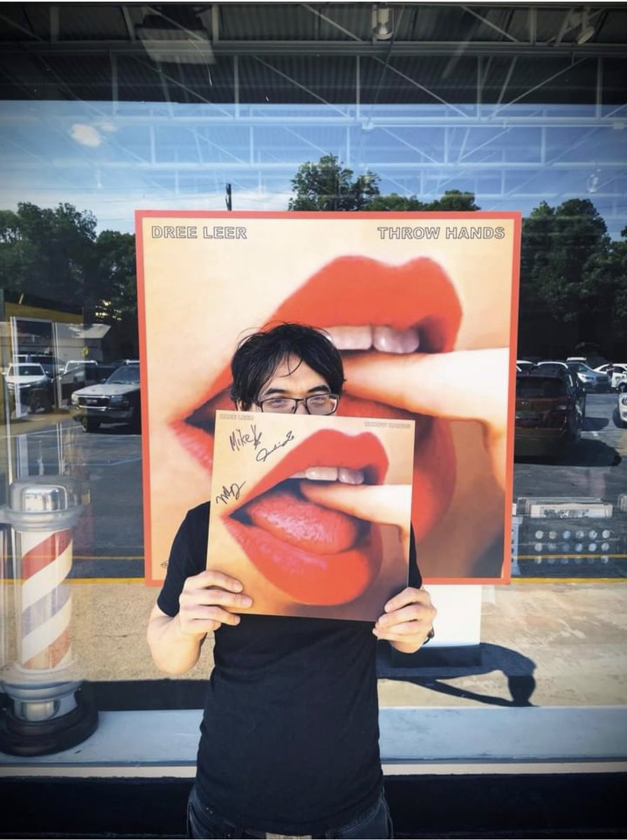 Love seeing folks pick up the album and taking pictures with the giant album cover at <a href="/seasickbham/">Seasick Records</a> 💋❤️