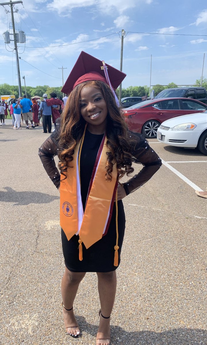 KabriaBates's tweet photo. Knowledge will give you power , Character will give you respect .
-                               
Honor Graduate
Phi Theta Kappa https://t.co/WbYeMsbHXU
