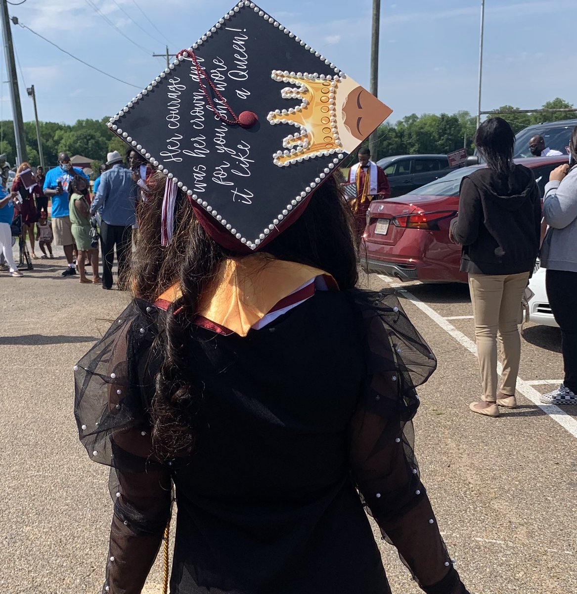 KabriaBates's tweet photo. Knowledge will give you power , Character will give you respect .
-                               
Honor Graduate
Phi Theta Kappa https://t.co/WbYeMsbHXU