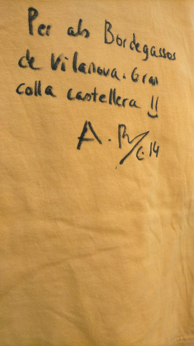 bordegassos's tweet image. Moltes gràcies @AitanaBonmati  per aquest obsequi per a la colla! Tens les portes del local obertes sempre que vulguis! Felicitats a tot l'equip del @FCBfemeni per aquesta temporada increïble! #SomBordegassos #ForçaBarça