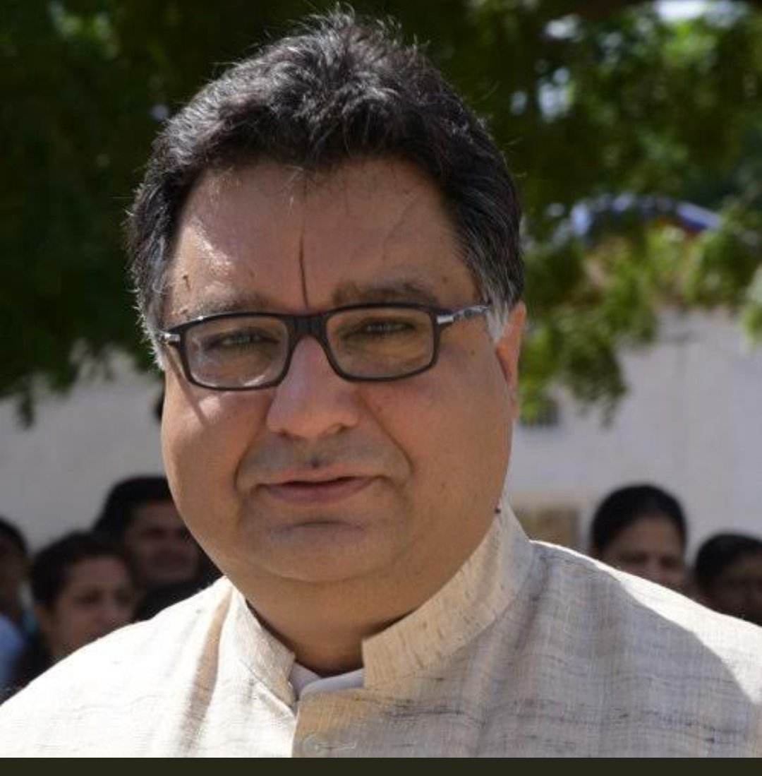 alpana_banerji's tweet image. Shocked and saddened by the demise of Prof. Aditya Shastri, VC @Banasthali_Vid and a brother to all the women studying there. He has influenced the lives of countless women by being a role model, advocating women empowerment through education. RIP Aditya Bhaiya. 💐🙏😭