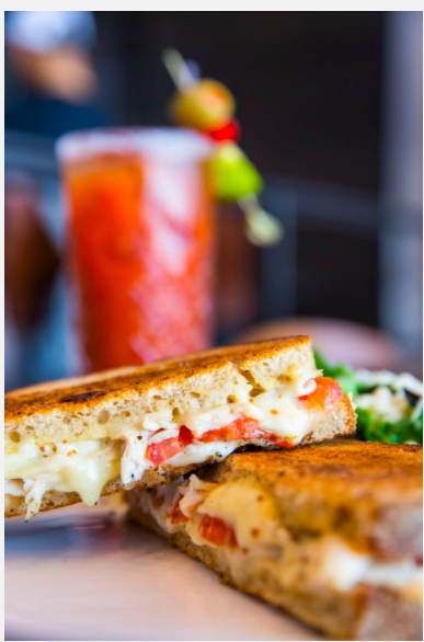 FlyPaineField's tweet photo. Don't fly hungry! Paine Field's Lounge has got you covered with delicious sandwiches, soups, salads, and  
@BeechersSeattle's famous mac'n'cheese! Start your vacation from the moment you check in! Settle into our cozy lounge and relax! #PaineField #Everett #Vacation #Beechers https://t.co/Cxj1oQzoR3
