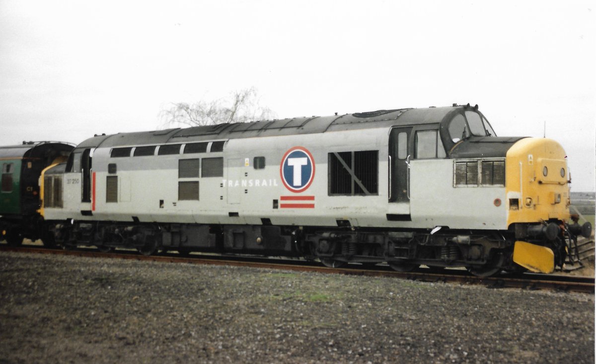 Trainsrail 37250 on a Hertfordshire Railtour excersion