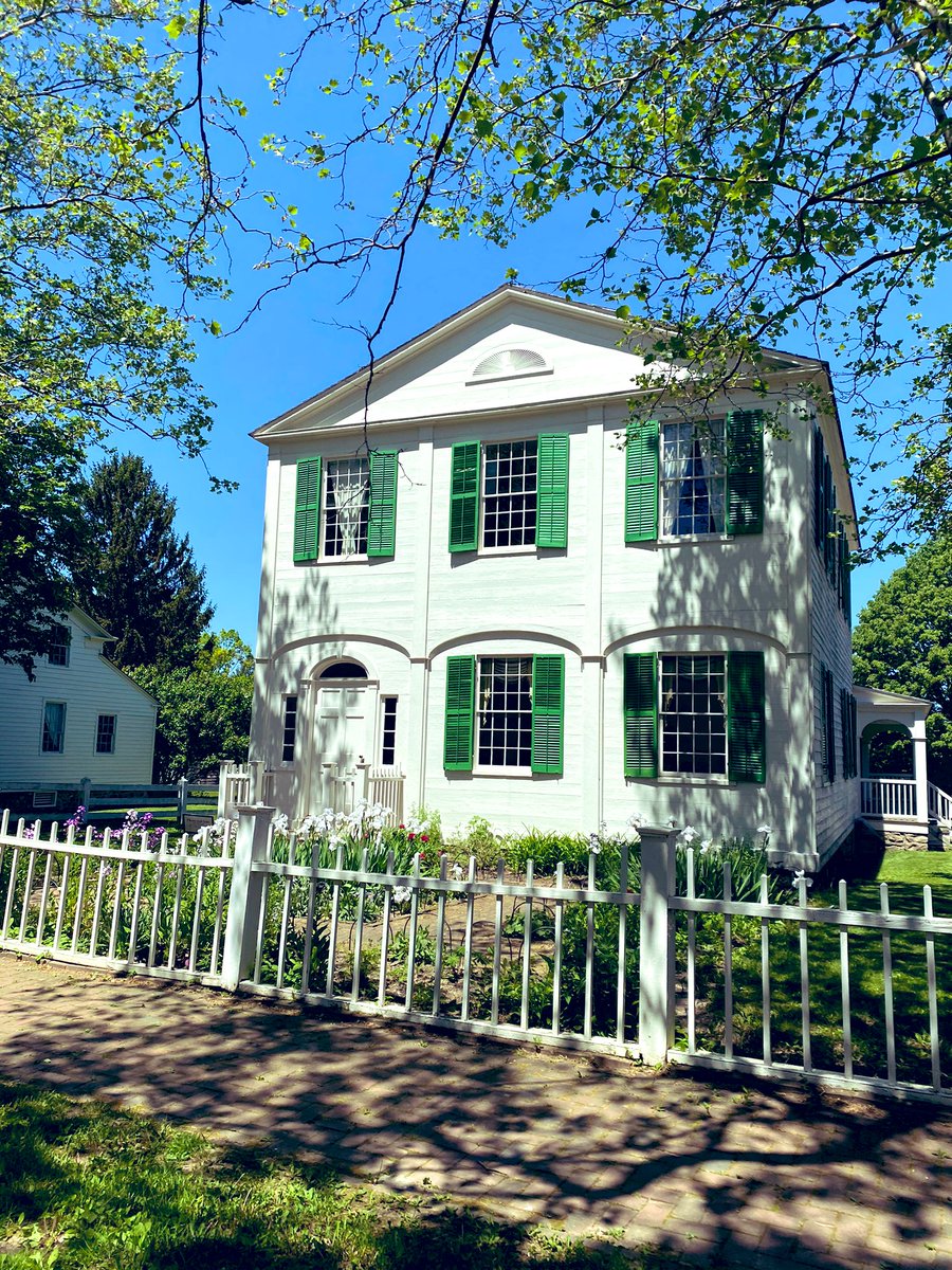 PaigeDoerner's tweet photo. A beautiful day to explore the Genesee Country Village & Museum! ☀️ Not already following #GCVM on Twitter? Click here 👉🏻 @GCVMuseum. #LivingHistoryMuseum #ILoveNY #IloveRoc #NYHistory #Museum https://t.co/iLTzF3wSfP