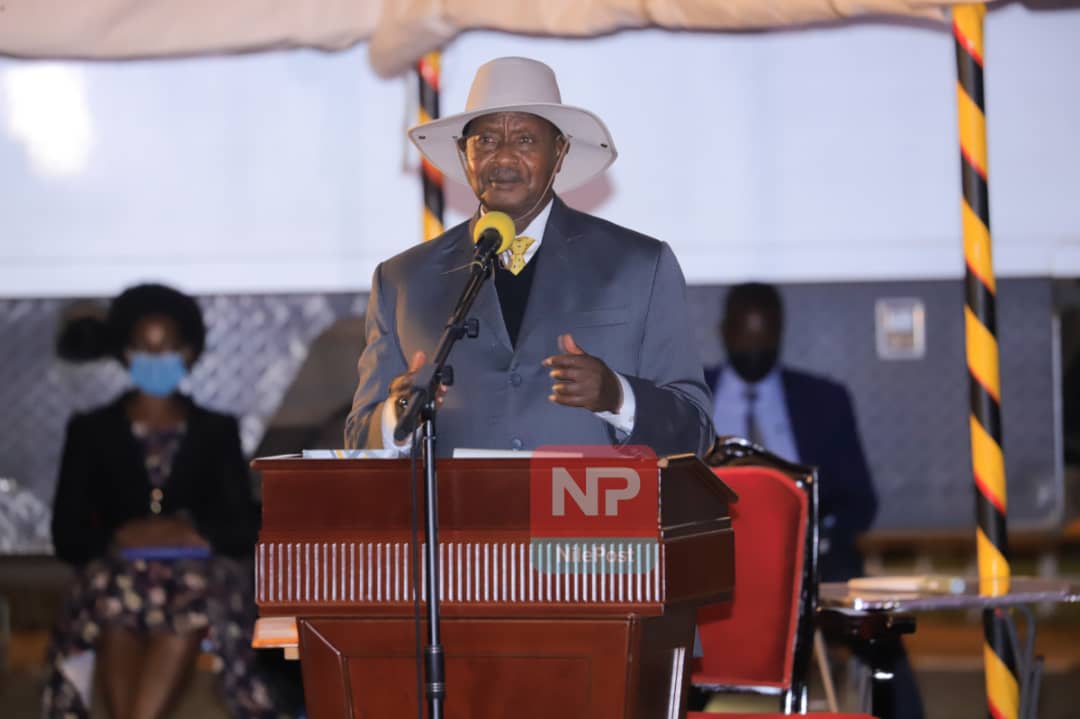 nbstv's tweet photo. President Museveni: I am ready to engage the opposition. I talk very well with UPC and DP. Recently, I also talk to a few FDC members. The people who have refused to dialogue are those of NUP.

#NBSUpdates https://t.co/VbEuZUBmKA