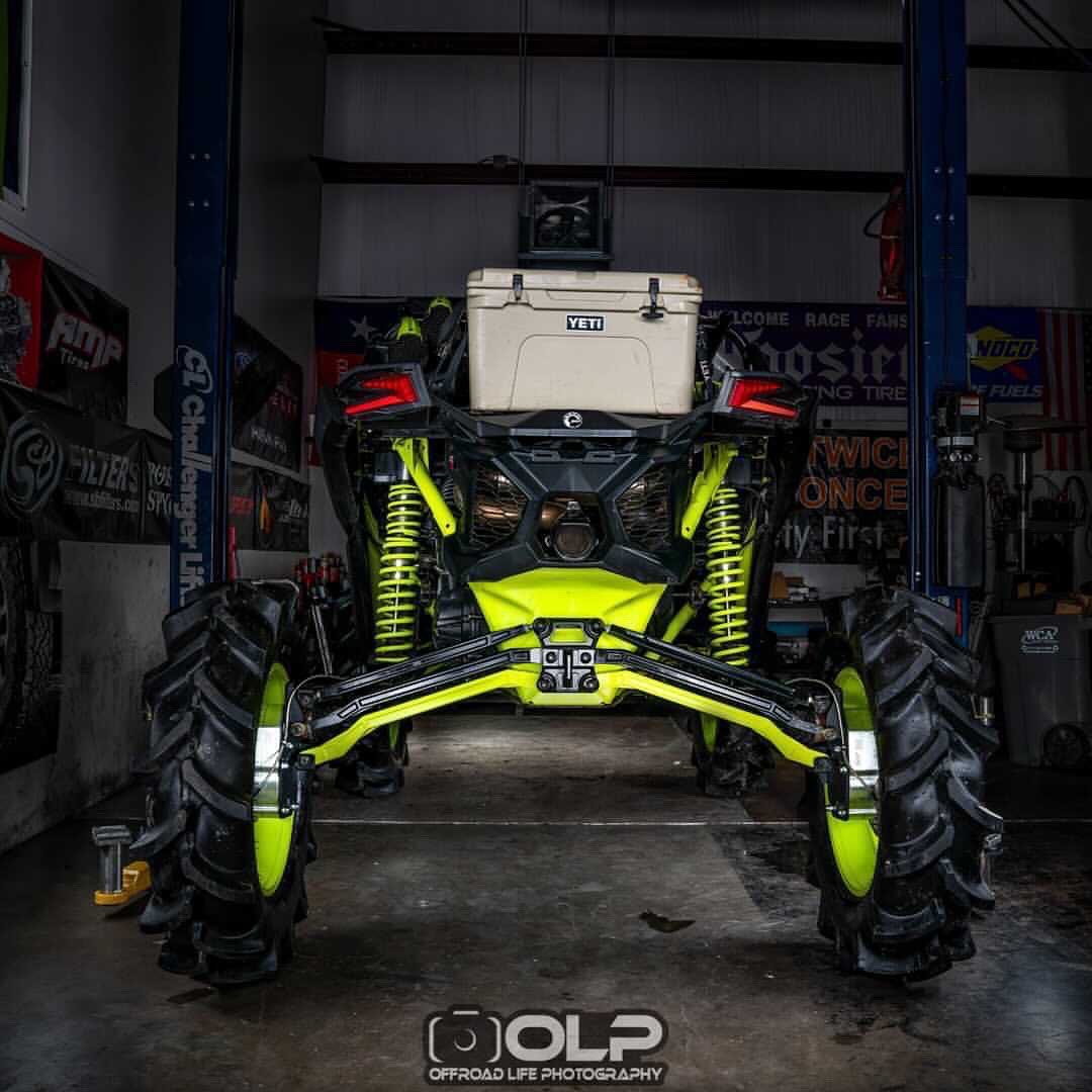 superatvtweet's tweet photo. One beautiful @CanAm #MaverickX3 from @shon845 with the #SATV 6” #DualIdler #GDP Portal Gear Lift kit! 💪😍⚙️ #GearDrivenPerformance 📸: @offroadlifephotography 
#superatv #newportals #satvnation #canam #canammaverickx3 #x3 #mudding #4wheeling #4x4 #gdpportals #satvportals https://t.co/jIF2wCveTN