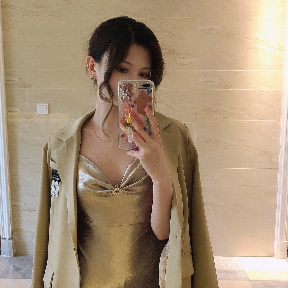 levyisme's tweet photo. 優雅😌 https://t.co/19NHrTIQOn