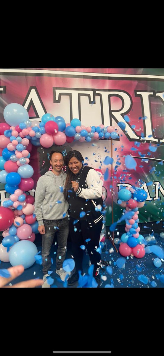 It’s Team Blue for Coach Ashleigh and her partner Mike 💙👶🏽 Congratulations!! We were so lucky to have been part of the reveal!!