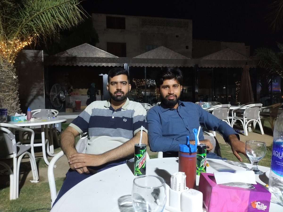 MianAnss1's tweet photo. Congratulations 👏💐 @AdeelWarraich48
#MBBS
#Congratulations_again #Doctor_Sahib
#finalyearresult https://t.co/xs0CQM7U39