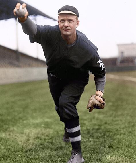 TheDishSCEN's tweet photo. #TodayInBaseballHistory...

May 24, 1909

After 5 years and a record 24 consecutive W's (against one team), legendary #Giants #HOF #ChristyMathewson finally loses to the #Cardinals 3-1. 

In just 11 seasons Mathewson amassed 5 ERA titles, 2 pitching triple crowns, and won a WS https://t.co/YS57KdXedN