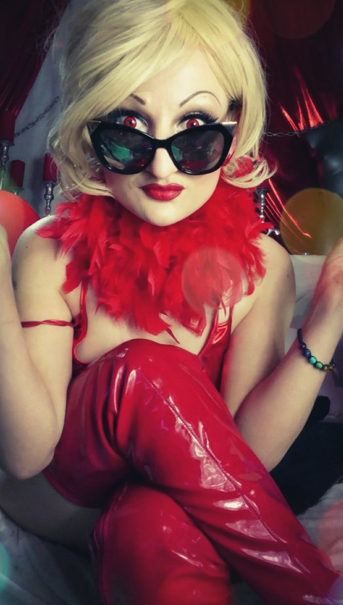 FetishNina's tweet photo. #RedCarpet #party weekend is over :) That is a pity though cuz i really enjoyed it :)
https://t.co/AbGPTzArk2
#Fetish #smokingqueen #smokingmodel #SmokingFetish #glam #LadyInRed #reddressday #LifeInred #RedMini #Feathers #BalloonFetish #LoonerGirl #BSDM #dominatrix #Blondie https://t.co/74TE8I3F2E