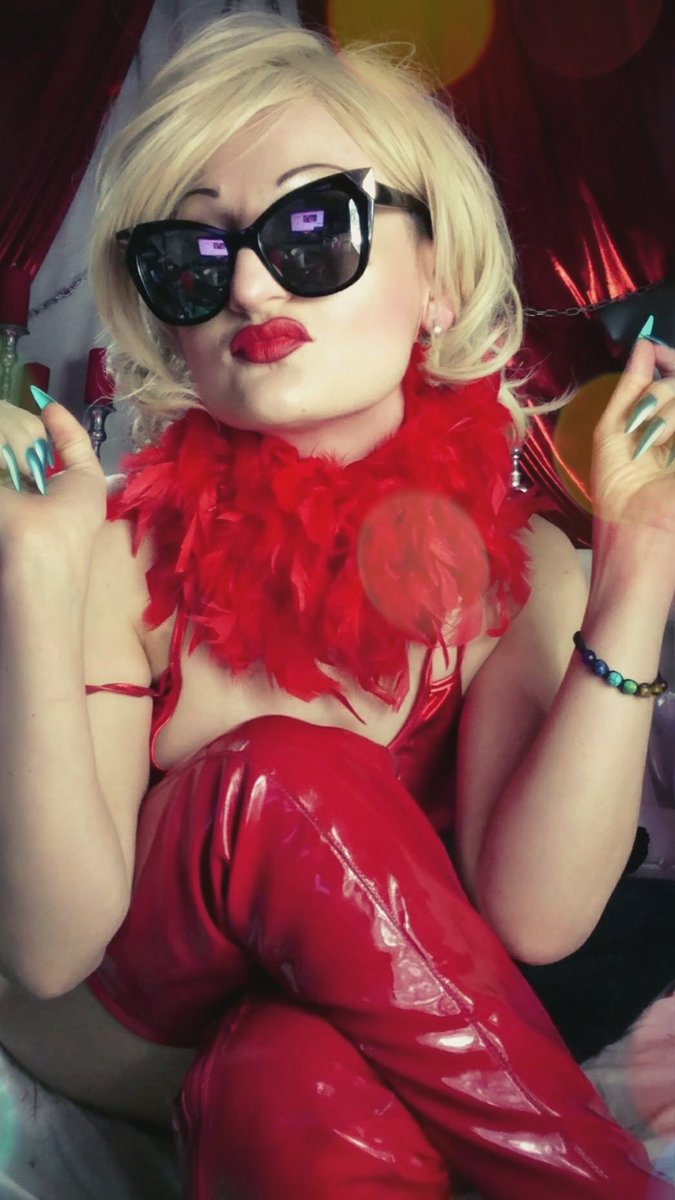 FetishNina's tweet photo. #RedCarpet #party weekend is over :) That is a pity though cuz i really enjoyed it :)
https://t.co/AbGPTzArk2
#Fetish #smokingqueen #smokingmodel #SmokingFetish #glam #LadyInRed #reddressday #LifeInred #RedMini #Feathers #BalloonFetish #LoonerGirl #BSDM #dominatrix #Blondie https://t.co/74TE8I3F2E