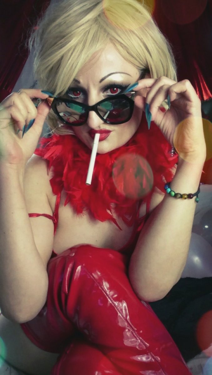 FetishNina's tweet photo. #RedCarpet #party weekend is over :) That is a pity though cuz i really enjoyed it :)
https://t.co/AbGPTzArk2
#Fetish #smokingqueen #smokingmodel #SmokingFetish #glam #LadyInRed #reddressday #LifeInred #RedMini #Feathers #BalloonFetish #LoonerGirl #BSDM #dominatrix #Blondie https://t.co/74TE8I3F2E