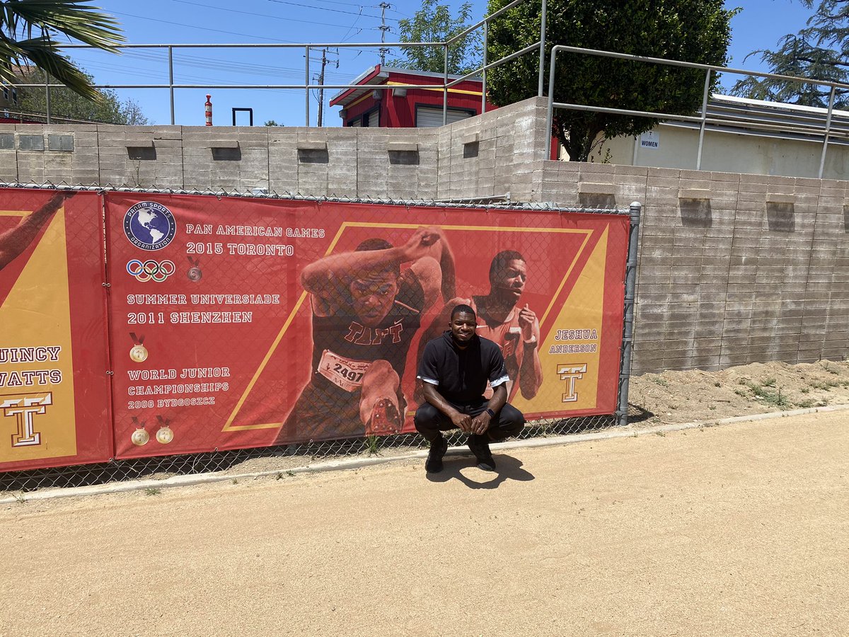 JeshuaAnderson's tweet image. Got To Visit Taft HS And See My Banner Up With My First Track Coach, Mentor &amp;amp; Legend Quincy Watts! Great Memories In The #LACitySection @CIFLACS #CaliBred #CityChamps
