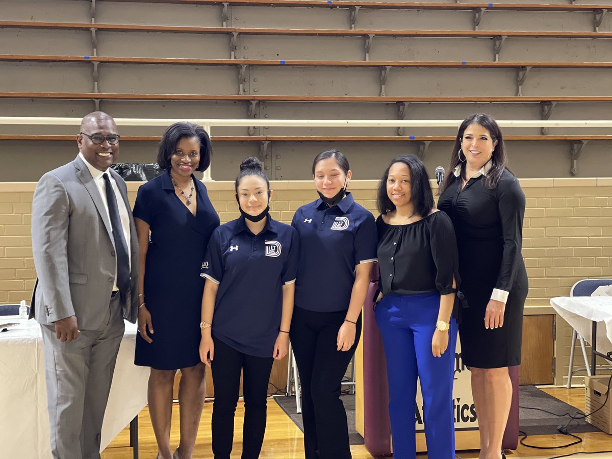 AthleticsMolina's tweet image. Shout out to Ruth Perez 
Alejandra Bravo for being honored today for Dallas ISD inaugural Leaders in Training program. Thanks to coach Johnson for over seeing and to Dr Salinas, Dr Sheffield, and MT Tyeskie for bringing this program to Dallas ISD @dallasschools @dallasathletics