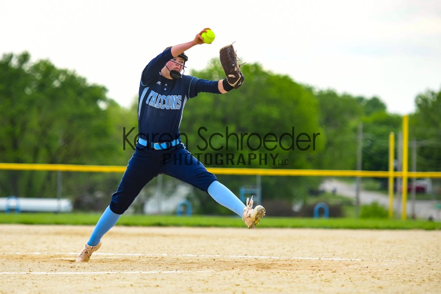 Riley County Softball tweet media