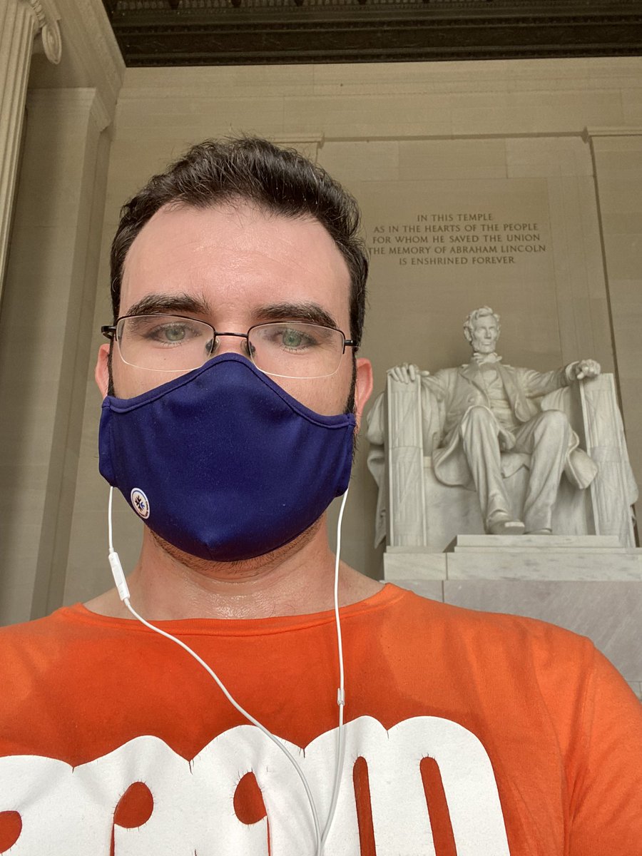 Abe says “if you are an early career scientist looking for a place to present your research on Object Perception, Attention, and Memory, then OPAM is honestly for you” #OrangeForOPAM <a href="/OPAMconference/">OPAM 2026</a>