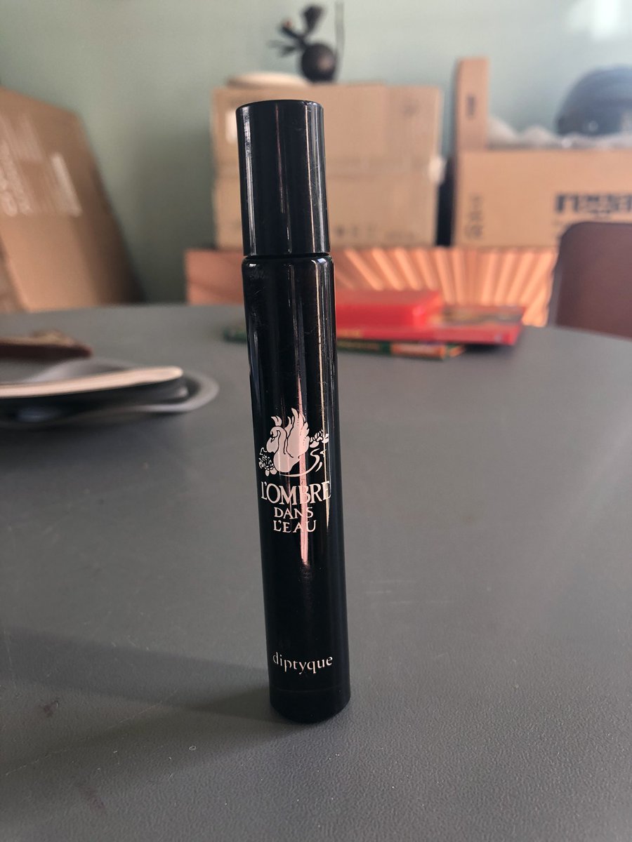 Hi <a href="/diptyqueparis/">diptyque Paris</a> Do you still sell a roll on L’Ombre dans L’Eau fragrance? See photo. It was purchased from LHR T1 concession in 2019. My roll on pen is getting low, the fragrance is fantastic and I’d like to purchase another. Can you help? Many thanks