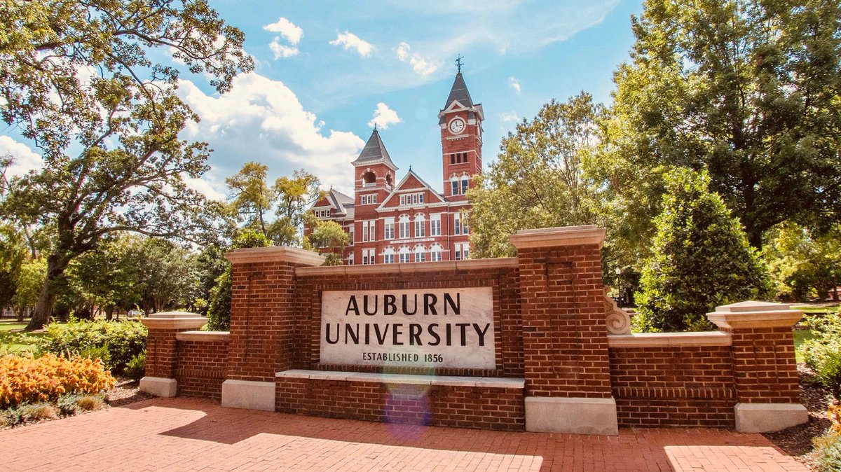 Hey Class of 2025‼️ We’d like to officially welcome you to the Tiger Fam! Let’s start the best four years of your life off right 👀 Ditch the dorms and live at Bragg instead
•
We’re down to less than 15 spots on property, so it’s now or never 🙃