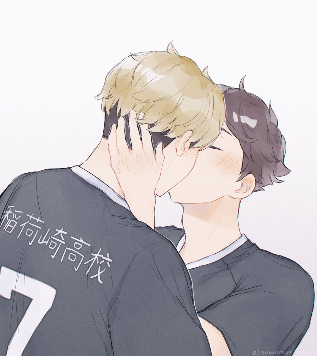 kiss kiss ball in love 
#atsusuna