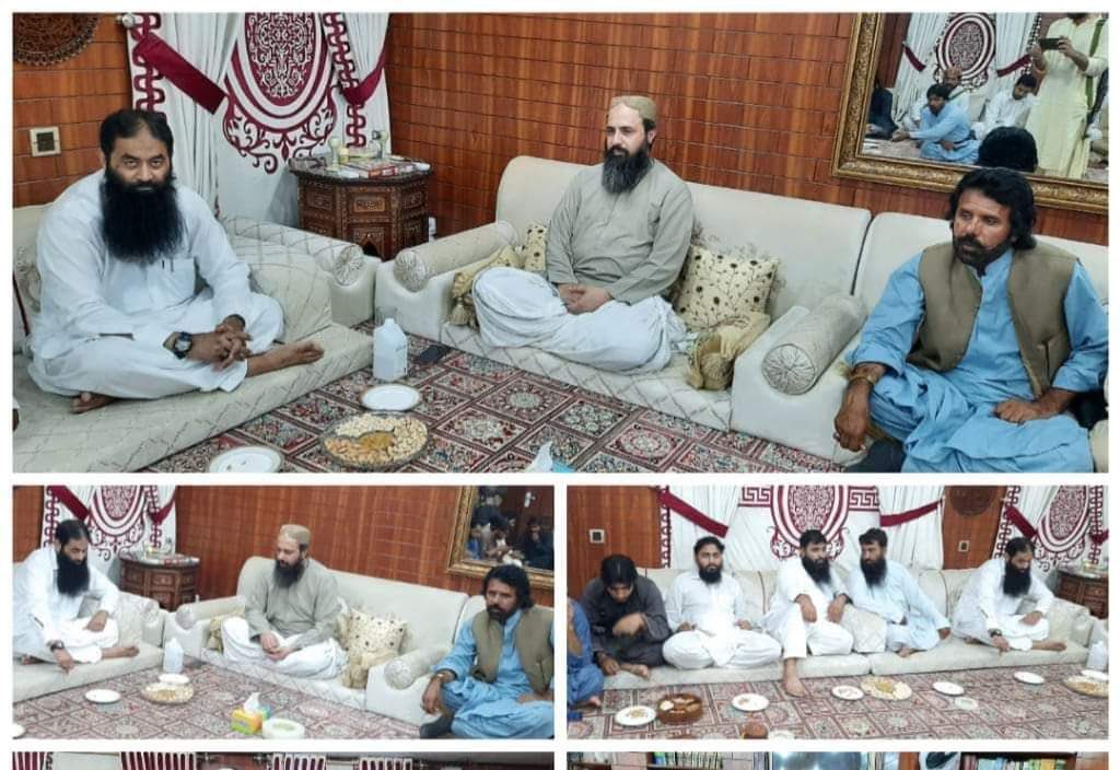 hatim_baloc's tweet photo. In this Pic you could see: Rana Mohammad Ashfaq, Commander of the International Terrorist Group Lashkar-e-Taiba, meeting with Shafiq Mengal, Chief of Pakistan Army's Death Squad groups in #Balochistan. At the end #Pakistan is using these forces against #BalochFreedomMovement https://t.co/xYeOJOPH1w