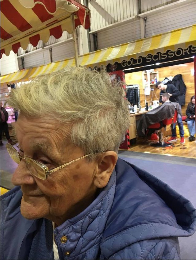 No Context Brits tweet media