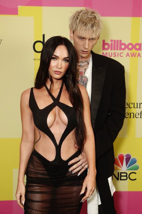 patrickgcooper's tweet image. I get major “warm bodies 2”, zombie romcom sequel, vibes from this Megan Fox and MGK photo...