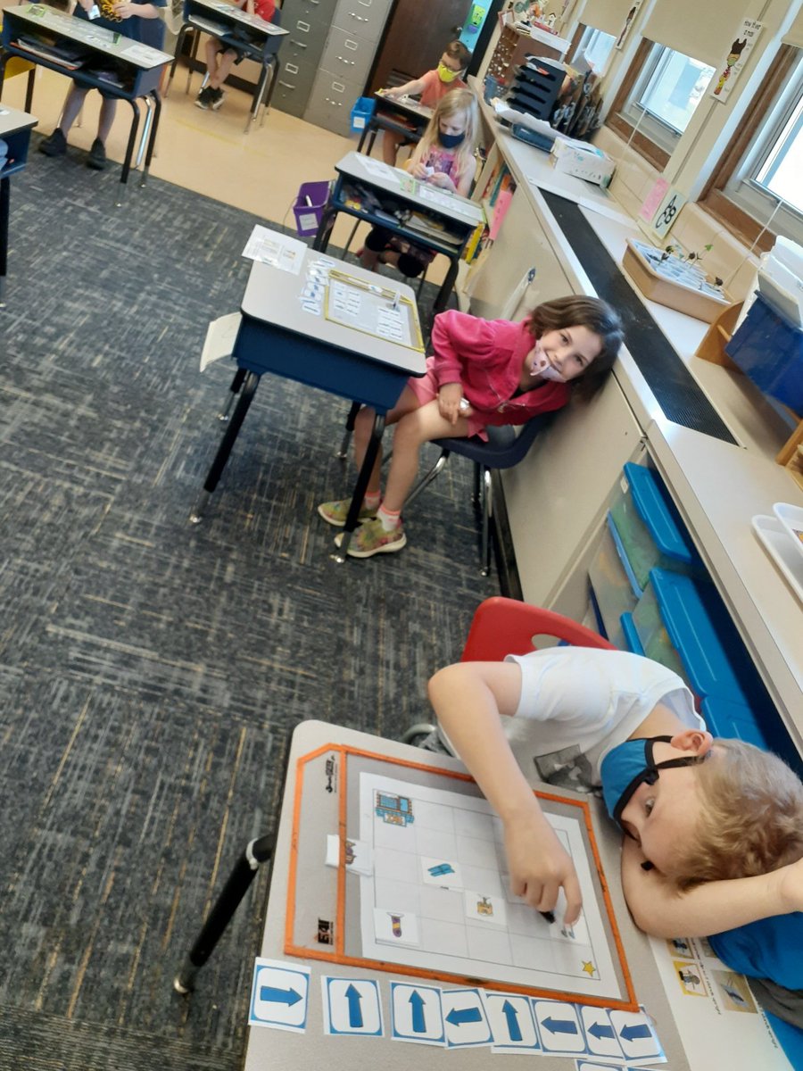 Melissa Henderson tweet media