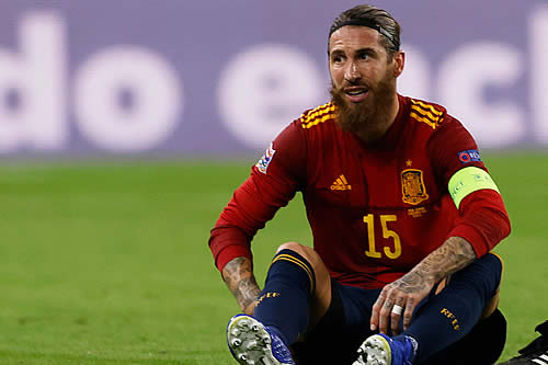 boliviaetm's tweet photo. El seleccionador español deja fuera de la Eurocopa a Sergio Ramos y el Real Madrid no contará con ningún jugador en el campeonato por primera vez
https://t.co/4xA7jOCW4b https://t.co/4X6riiZ7Bx
