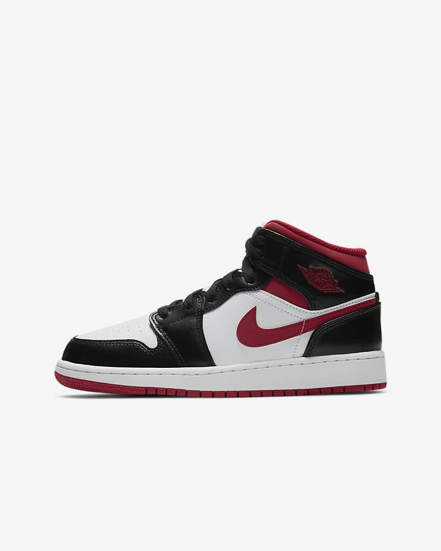 SOLELINKS's tweet photo. Ad: Air Jordan 1 Mid 'White/Gym Red/Black' dropped today via @nikestore

Mens => https://t.co/PgHEUclIwf

GS => https://t.co/6eR1NxD7tg

PS => https://t.co/l46B9tVqfA

TD => https://t.co/bYaUY00pJJ https://t.co/RUNpGz0Rra