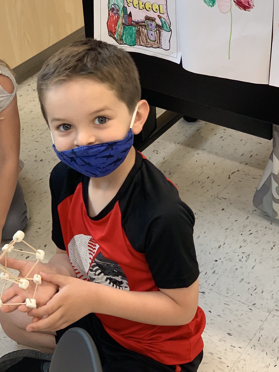 MrsSerfass's tweet photo. Our kindergarten students made 2-D and 3-D shapes in math today! Check out their creations! 🐾#KindergartenIsTheBest #ECstrong @OJRSDEC @OJRSD https://t.co/jQPAWB6u6d