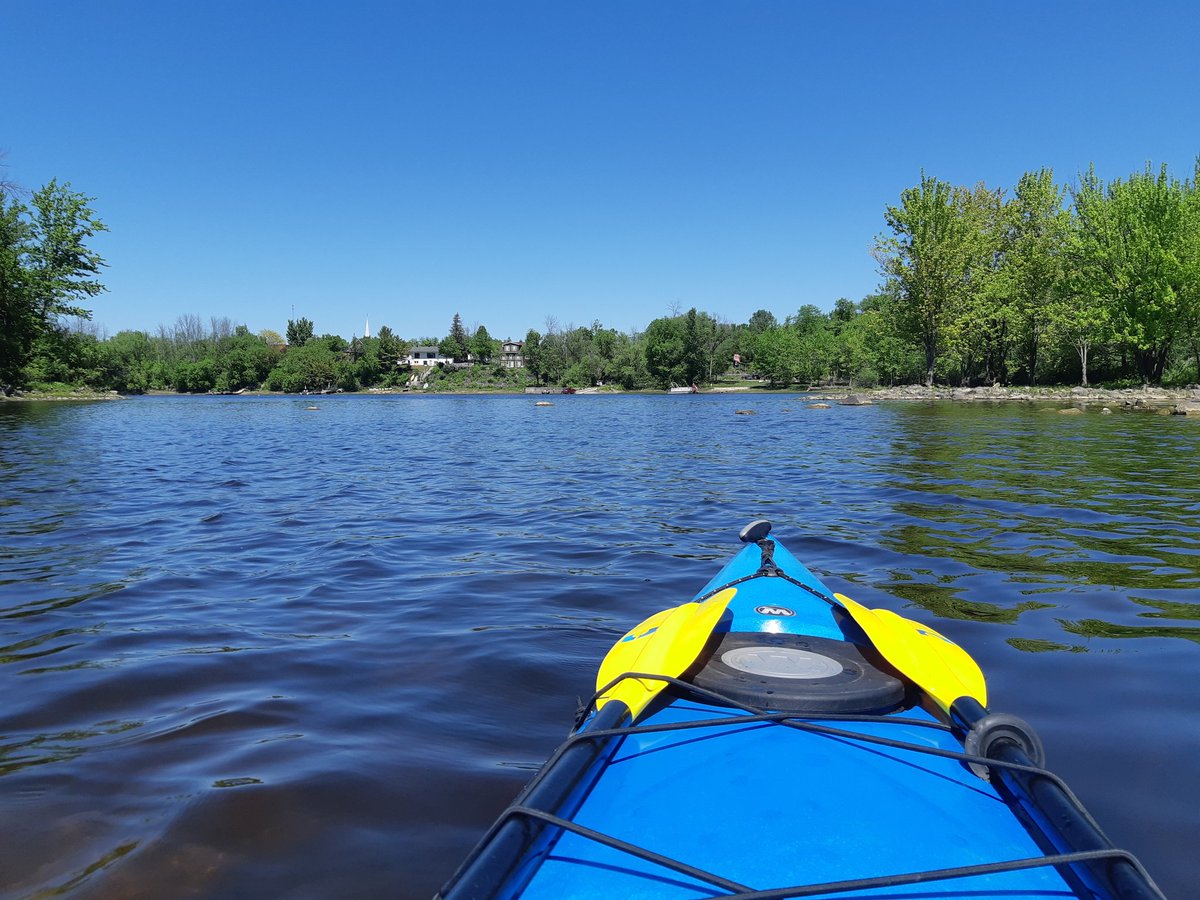 smogaOttawa's tweet photo. Perfect day for my first paddle of 2021 #reportcardscanwait #ocsbAtHome #longweekend #kayaking #fitzroyharbour #ottawariver https://t.co/Dh3KuNYQgK
