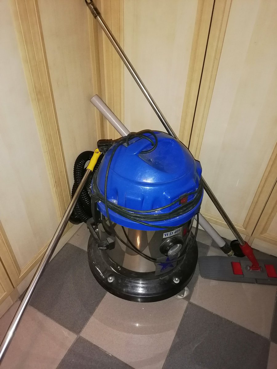 İkinci el elektrik süpürgesi tell 0531 421 03 30 İstanbul Şişli satılıktır fiyat 350tl