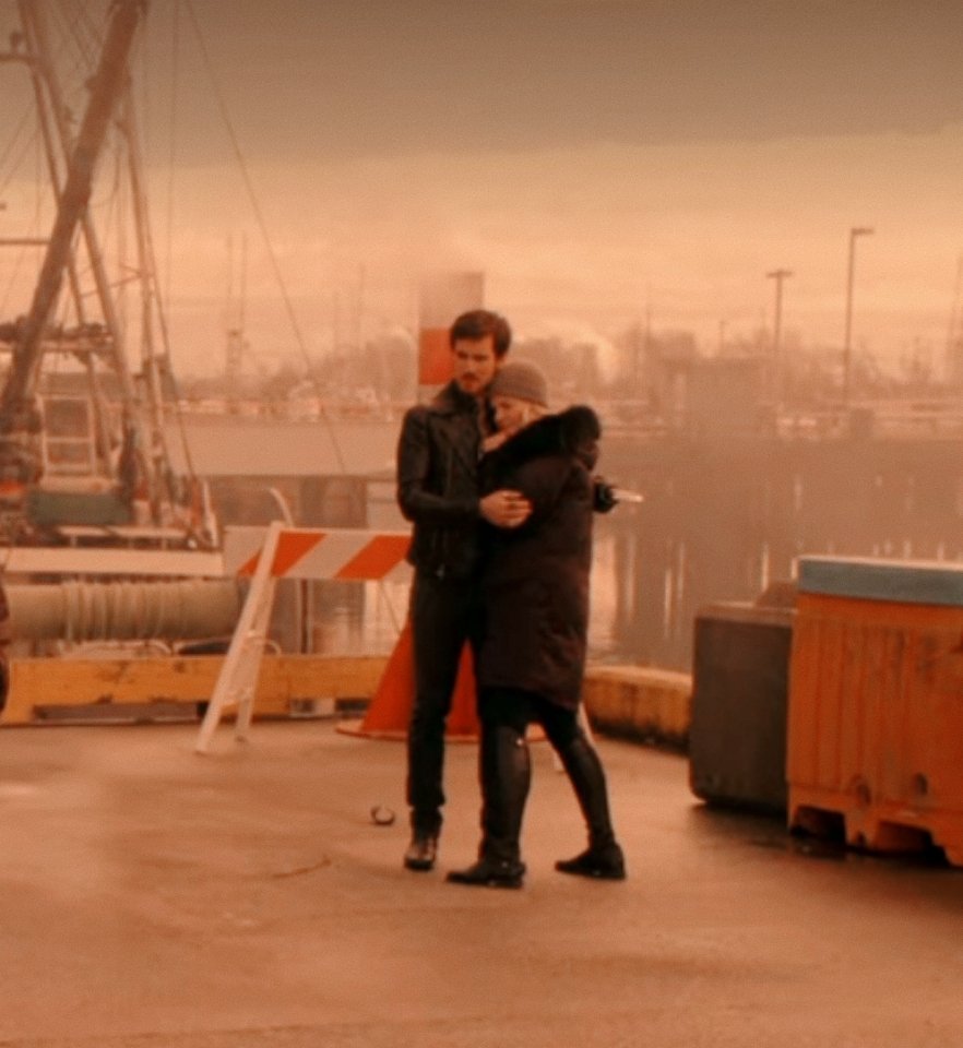 julietdaisys's tweet image. it's always them being unnecessary cute in the background why are they like this