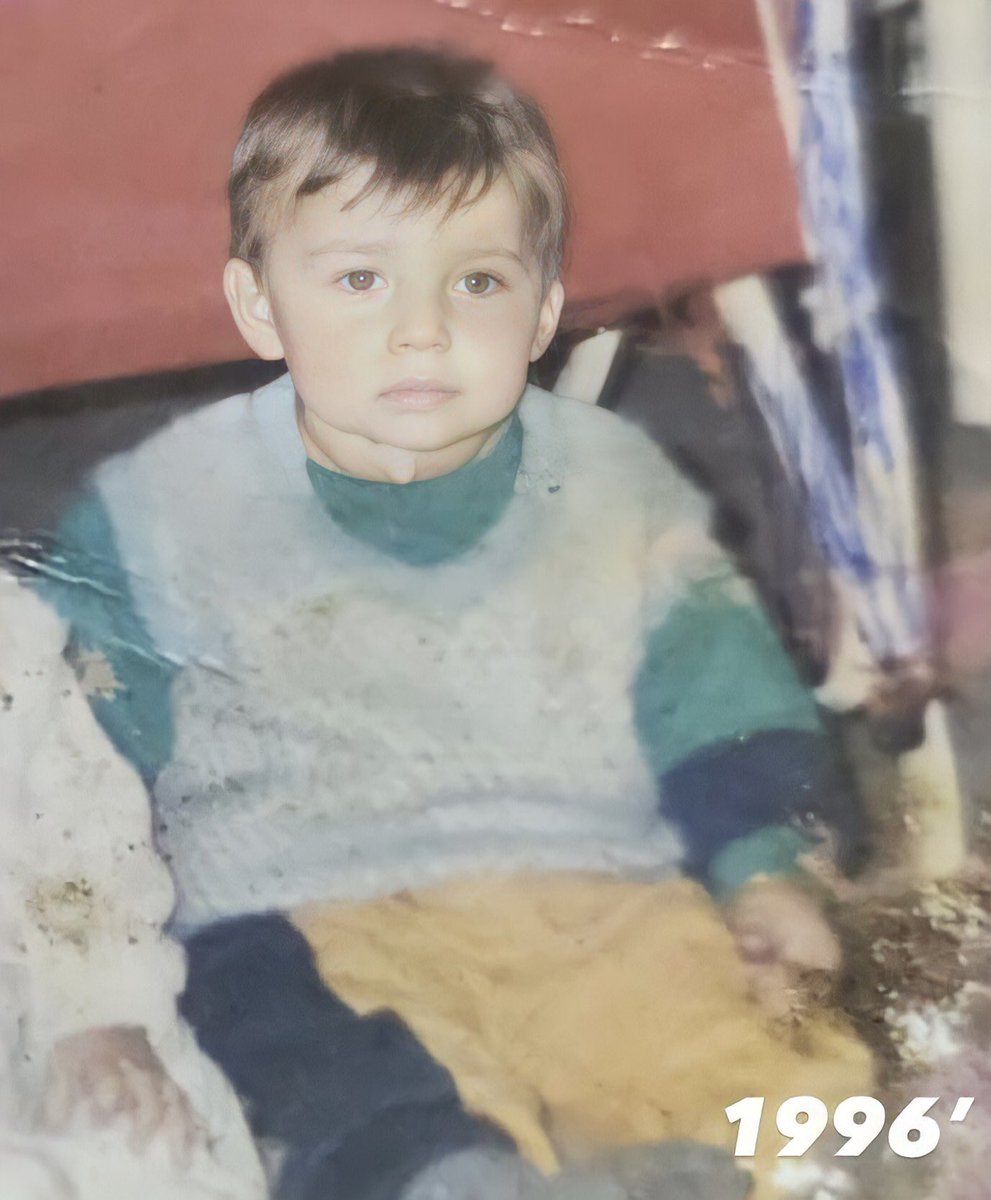 eddiethefreak9's tweet photo. yazacak o kadar şey var ki can ama buraya sığdıramam bilmeni istediğim tek şey var o da seni sadece alışkanlıktan sevmiyorum neden anlamıyorum ama kalbimde çok başka bir yerin var sanki ailemden biri gibisin seni çok seviyorum iyi ki varsın 
İyiKiDoğdun CemalCan https://t.co/8ao0CrNLFc