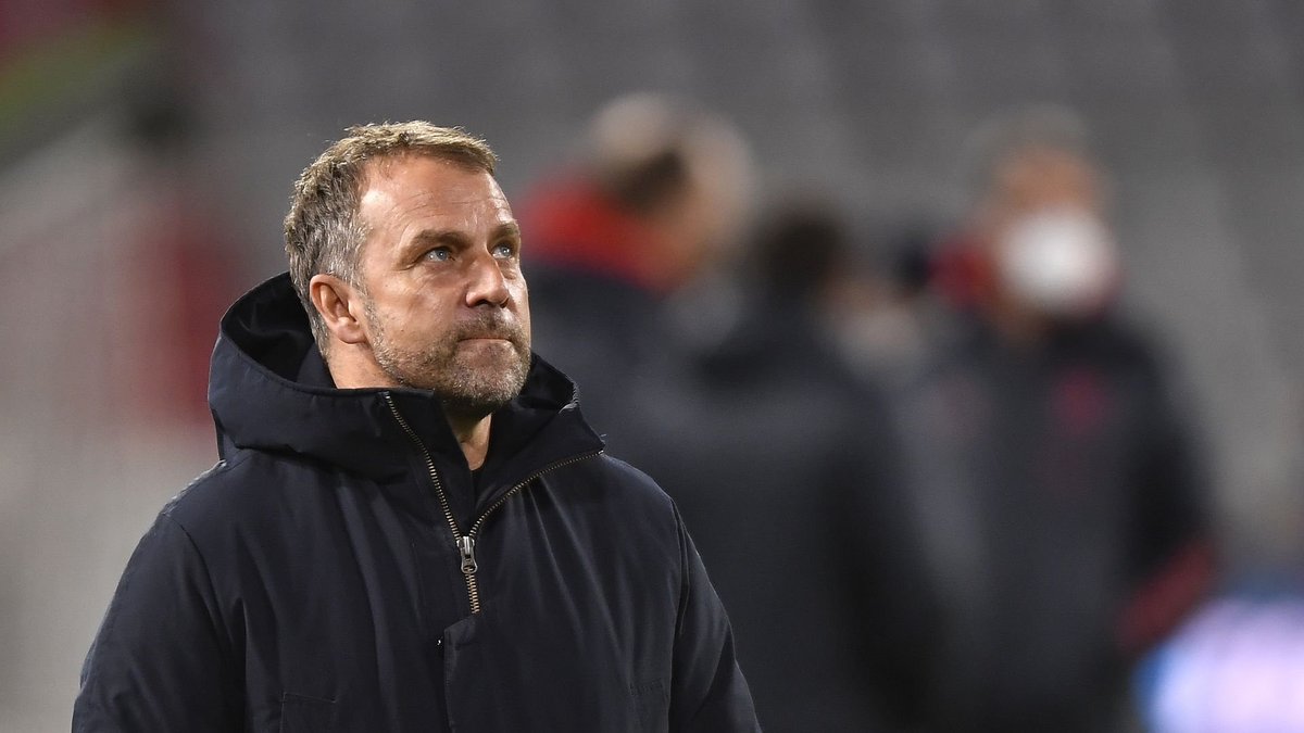 theMadridZone's tweet photo. 🚨🌕| Real Madrid are seriously interested in German manager Hansi Flick to replace Zidane if he decides to leave. Florentino Perez has directly contacted him, but he wants to coach the German National Team. @kicker #rmalive https://t.co/e1PPNzK8Pj