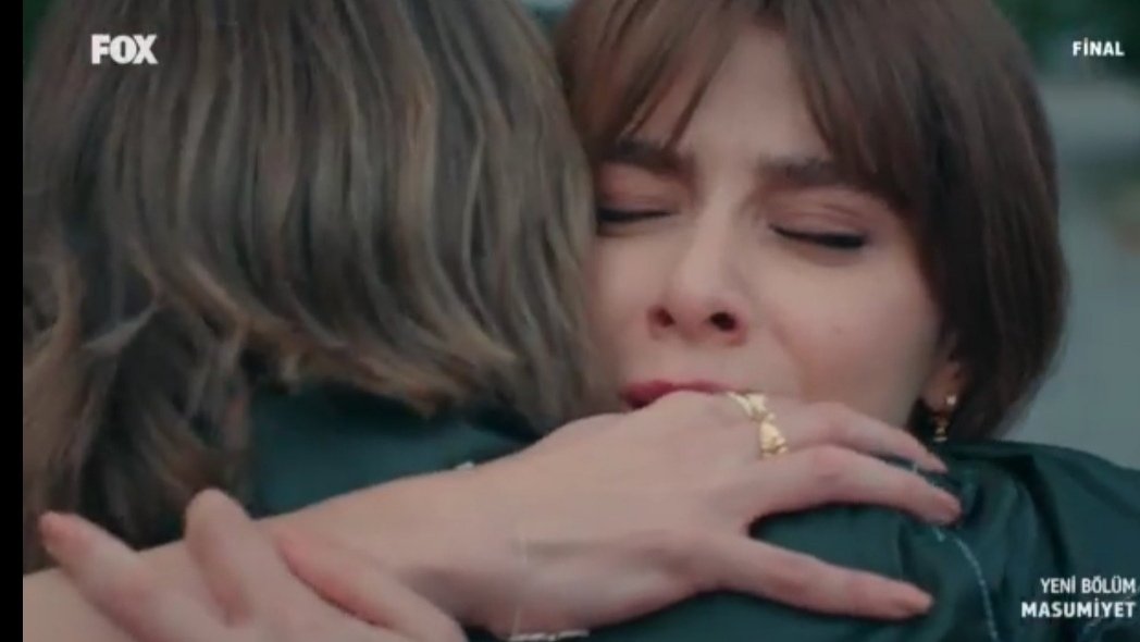pembepanterrs's tweet photo. Bir adamın esiri iki kadın, hayatlarınız boyunca birbirinize sımsıkı sarılır hiç ayrılmazsınız umarım.

#MasumiyetFinal https://t.co/qJx7Yin1Ty