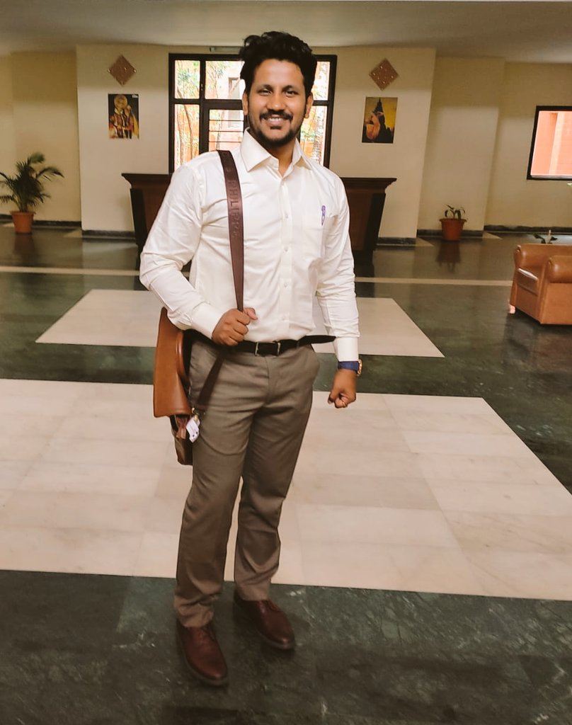 shubh_pathak's tweet photo. To the new beginnings!😇🇮🇳 
#blessed #Thankful #grateful 
#Joined #IGCIC #HighCommissionofIndia #PortLouis #Mauritius as a Tabla Teacher Cum Performer https://t.co/QA2mWDIi2f