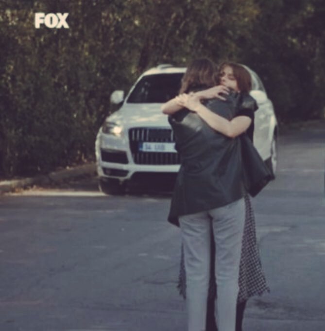 Unutmayalım ki biz rehabilitasyon merkezi değiliz: Annelerinin paşalarını, psikolojik, fiziksel şiddete meyilli olanlarını, çocukluk yaraları olanlarını biz düzeltemeyiz.. Herkesin celladından bir şekilde kurtulabilmesi ve hayata umutla bakabilmesi dileğiyle.. 🙏
#Masumiyetfinal