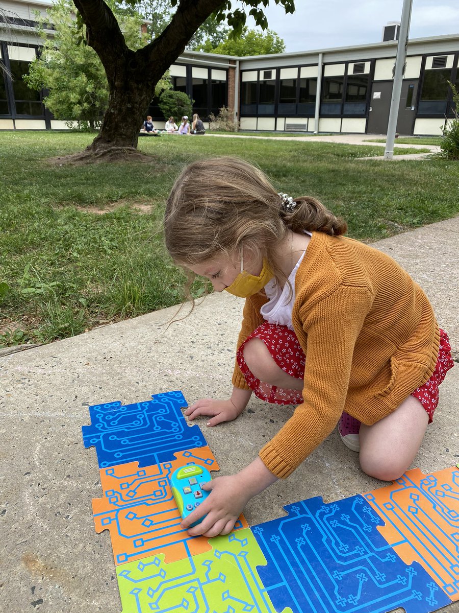 Kelli Johnson tweet media