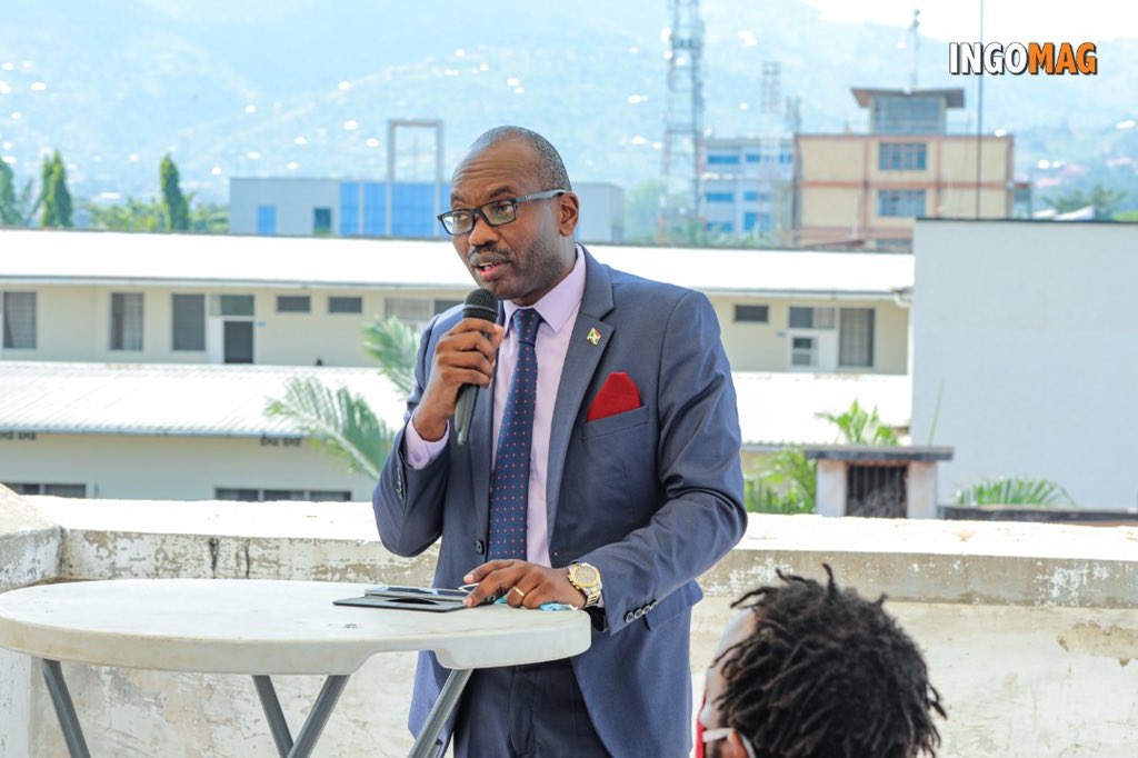 willynyamitwe's tweet photo. Ce lundi 24 mai, aux côtés de l’Ambassadeur des Etats-Unis au #Burundi Mme Mélanie Higgins, j’étais heureux de participer au lancement de l’application #podica conçue par @JimbereMag https://t.co/mhhPvacvmb
