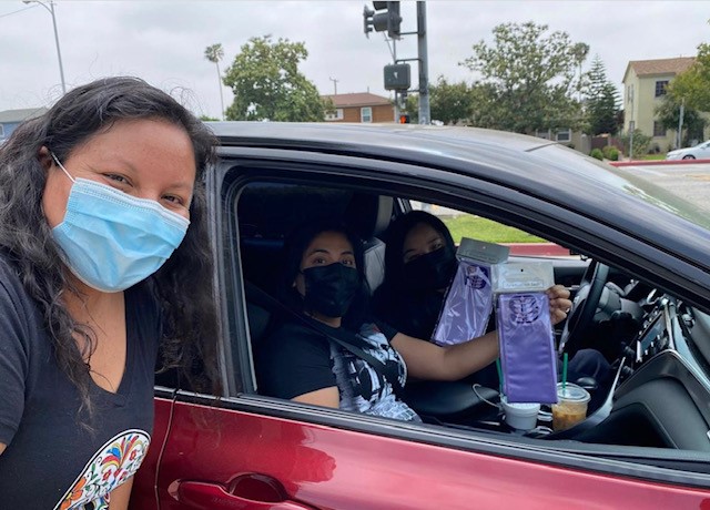 Elaccompletion's tweet photo. Check out our graduates who picked up their sash/medal during our drive by event. Class of 2021, we are so proud of you! https://t.co/0rXNMYEcsZ