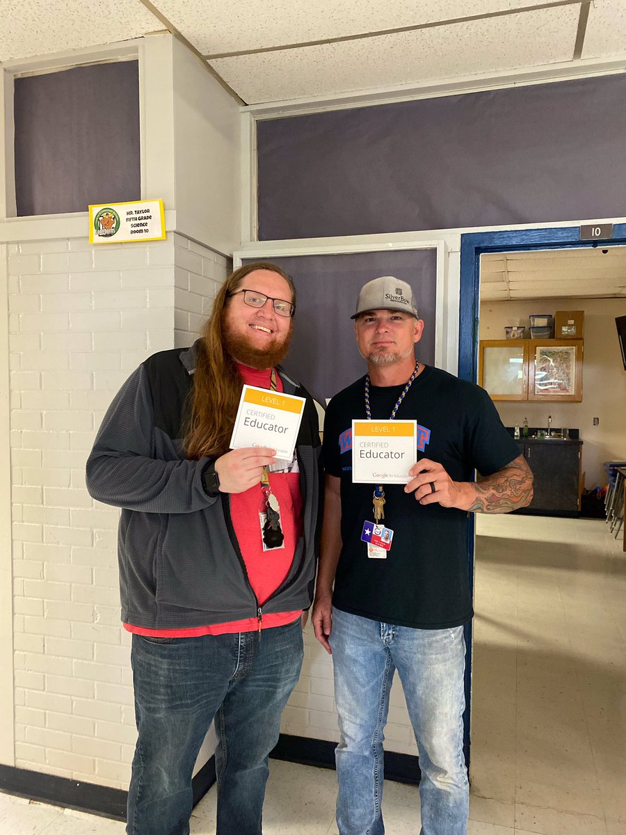 CamachoEdTech's tweet image. Guess who is @GoogleForEdu Level 1 @LamarElementary!!! Way to go Randall Hardin and Jerry Taylor!! #iamwfisd #allmeansall @Kuhrteous
